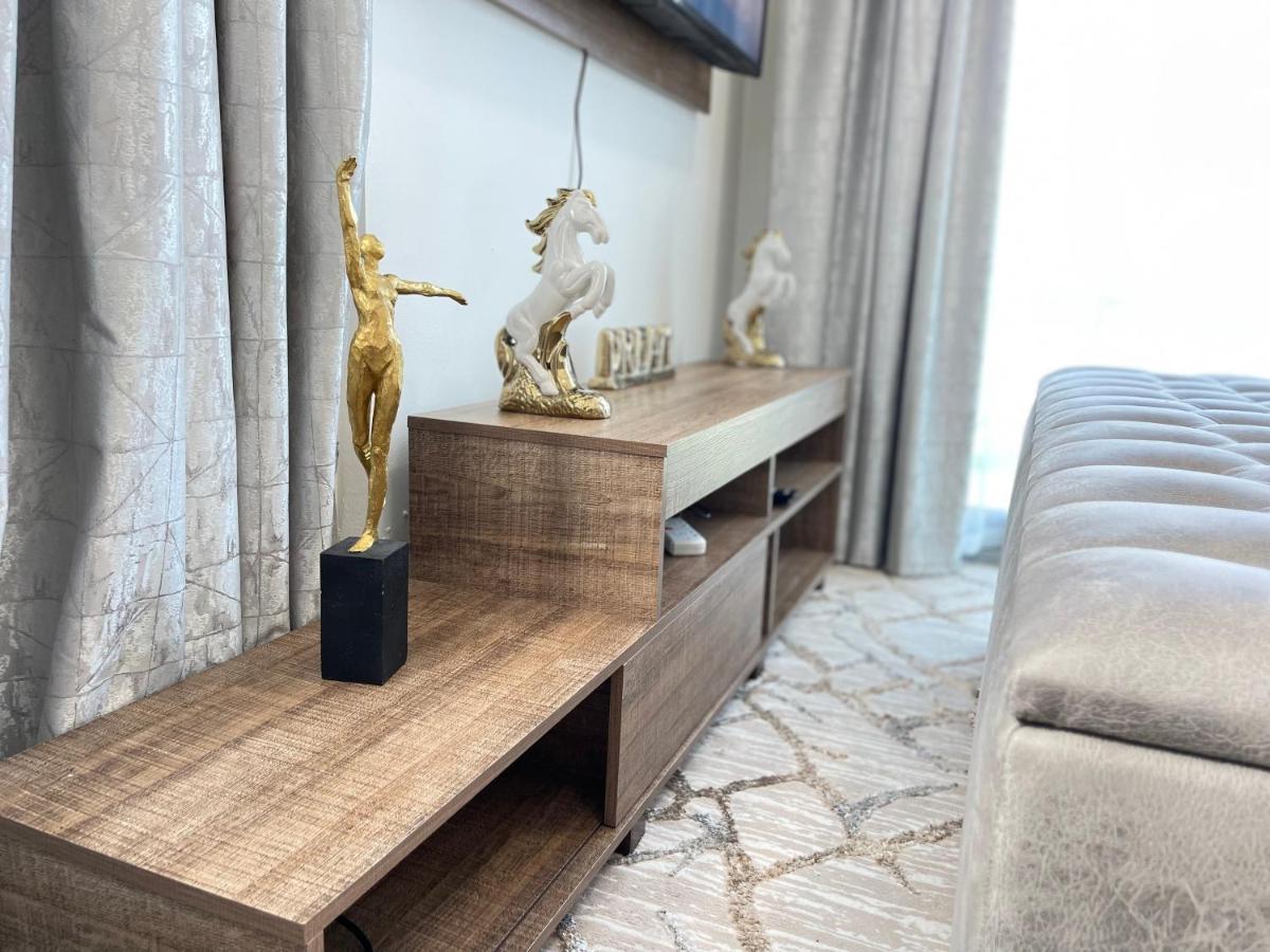 Private Gorgeous Room With Marina View With Shared Kitchen In Shared Apartment دبي المظهر الخارجي الصورة