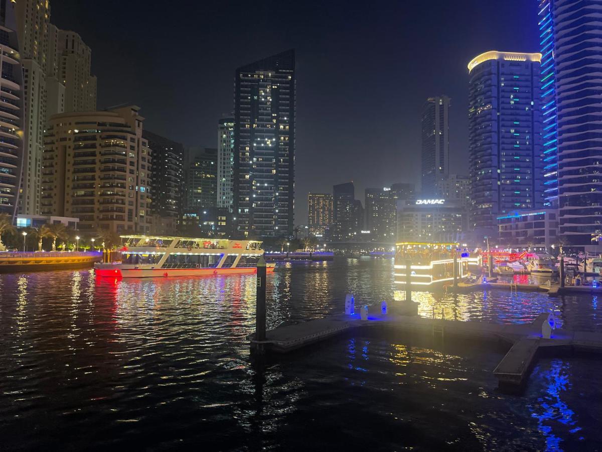 Private Gorgeous Room With Marina View With Shared Kitchen In Shared Apartment دبي المظهر الخارجي الصورة