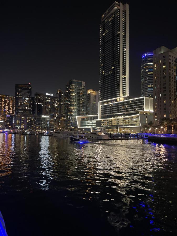 Private Gorgeous Room With Marina View With Shared Kitchen In Shared Apartment دبي المظهر الخارجي الصورة