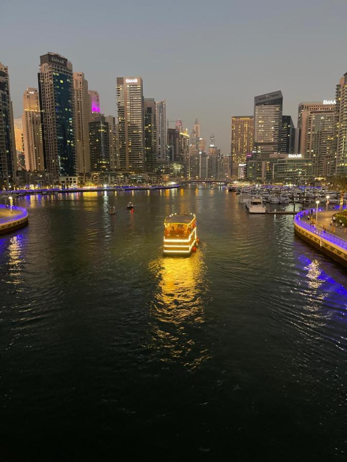 Private Gorgeous Room With Marina View With Shared Kitchen In Shared Apartment دبي المظهر الخارجي الصورة
